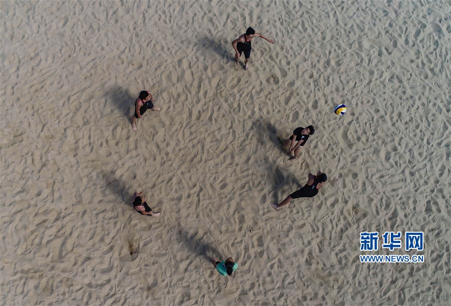 山东：夏日海滨 运动起来