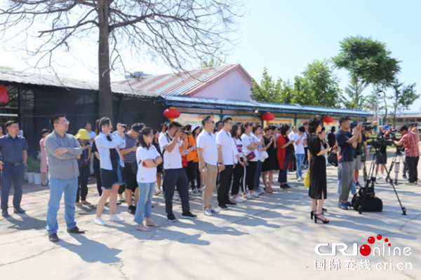 【供稿待审】“阳光相伴 与爱同行”——北京市朝阳区非公有制医疗机构协会走进太阳村（绿色经济）