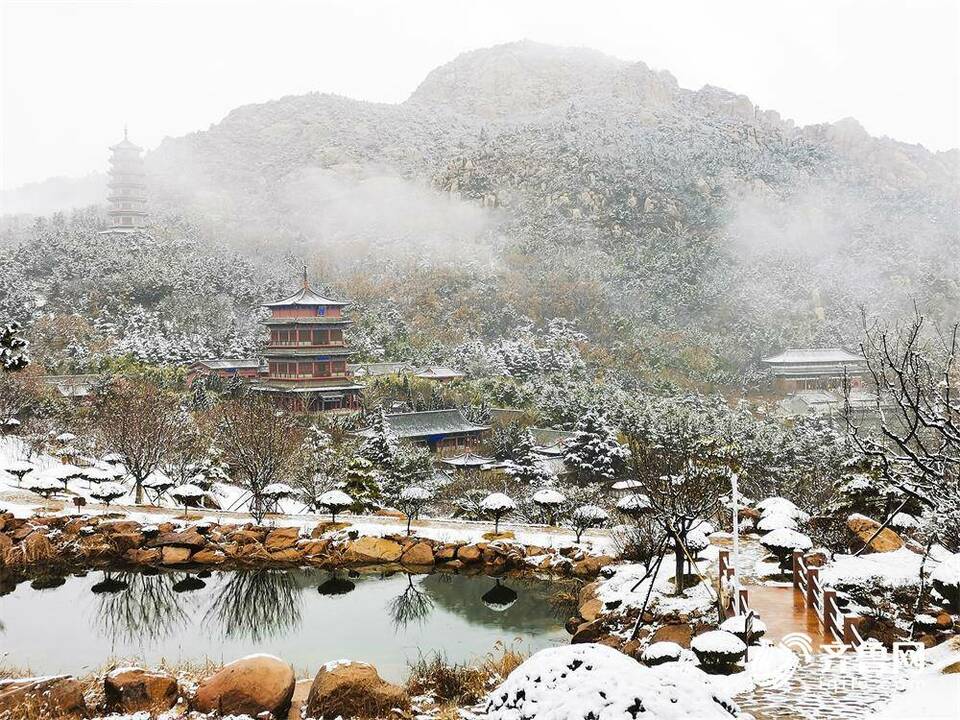 威海荣成：雪润赤山美如画