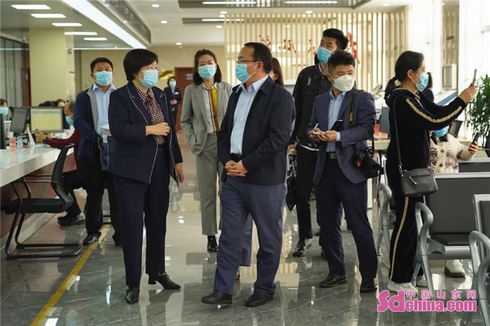 郓城县行政审批服务局:流程再造、提质增效 跑出“百米冲刺”加速度