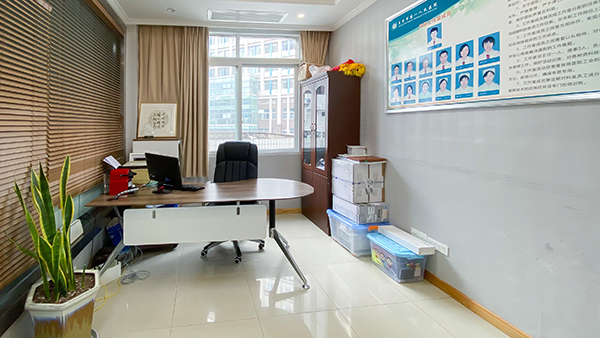 自贡市3个创新工作室获评“四川省劳模和工匠人才创新工作室”_fororder_3-李爽乐劳模创新工作室工作场景