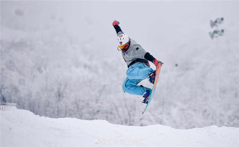 （转载）入选首批国家级滑雪旅游地，西岭雪山打开世界旅游名城新格局