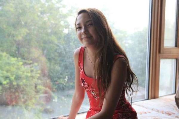 混血少女9夺全美滑雪冠军 自豪称我是中国人