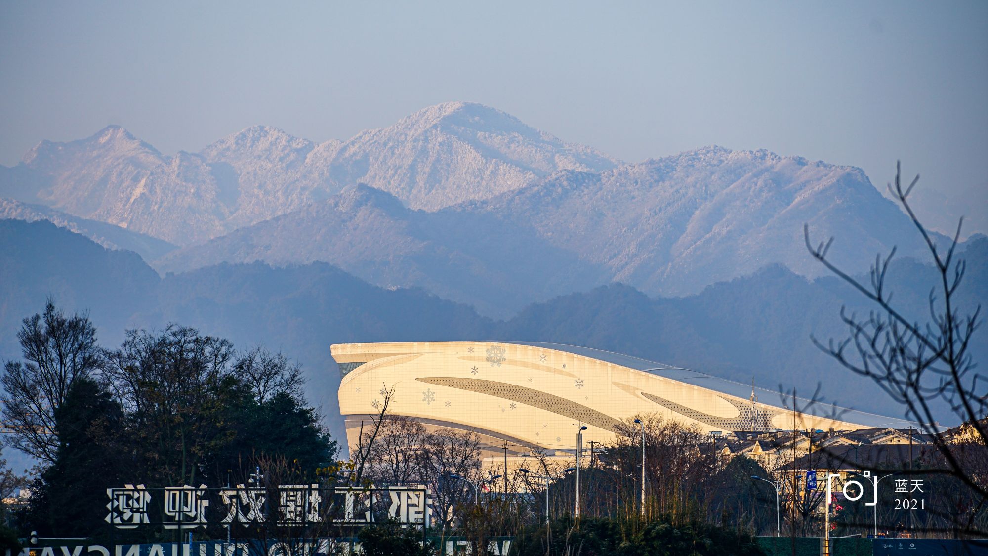 （转载）这里是都江堰，离雪山最近的公园城市！