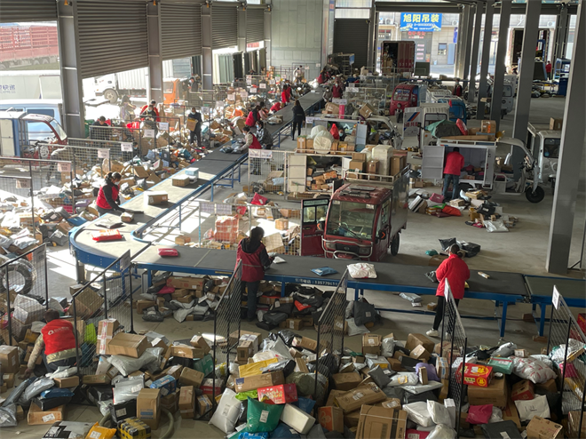 宝鸡凤翔区：补短板促发展 加速布局农村电商生态圈_fororder_图片5