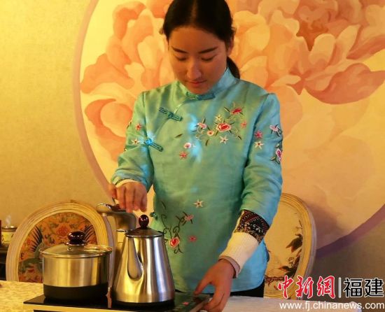 厦门企业健康智能茶具亮相京城 科技创新引领时尚