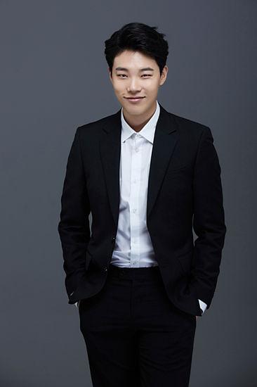 柳俊烈确认出演新作《出租车司机》 与宋康昊搭档引期待