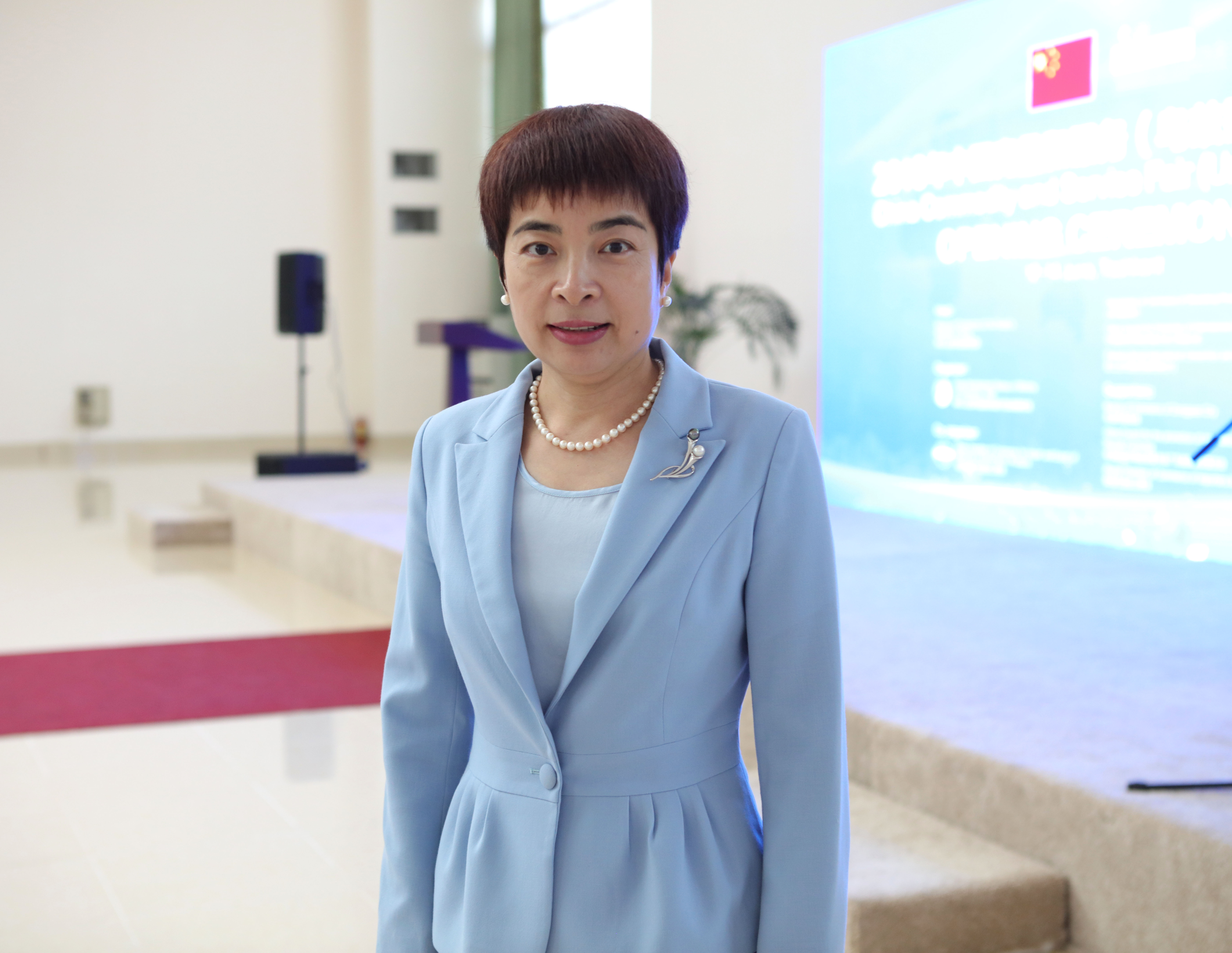 图片默认标题_fororder_1，本期对话嘉宾：中国驻乌兹别克斯坦大使姜岩.JPG
