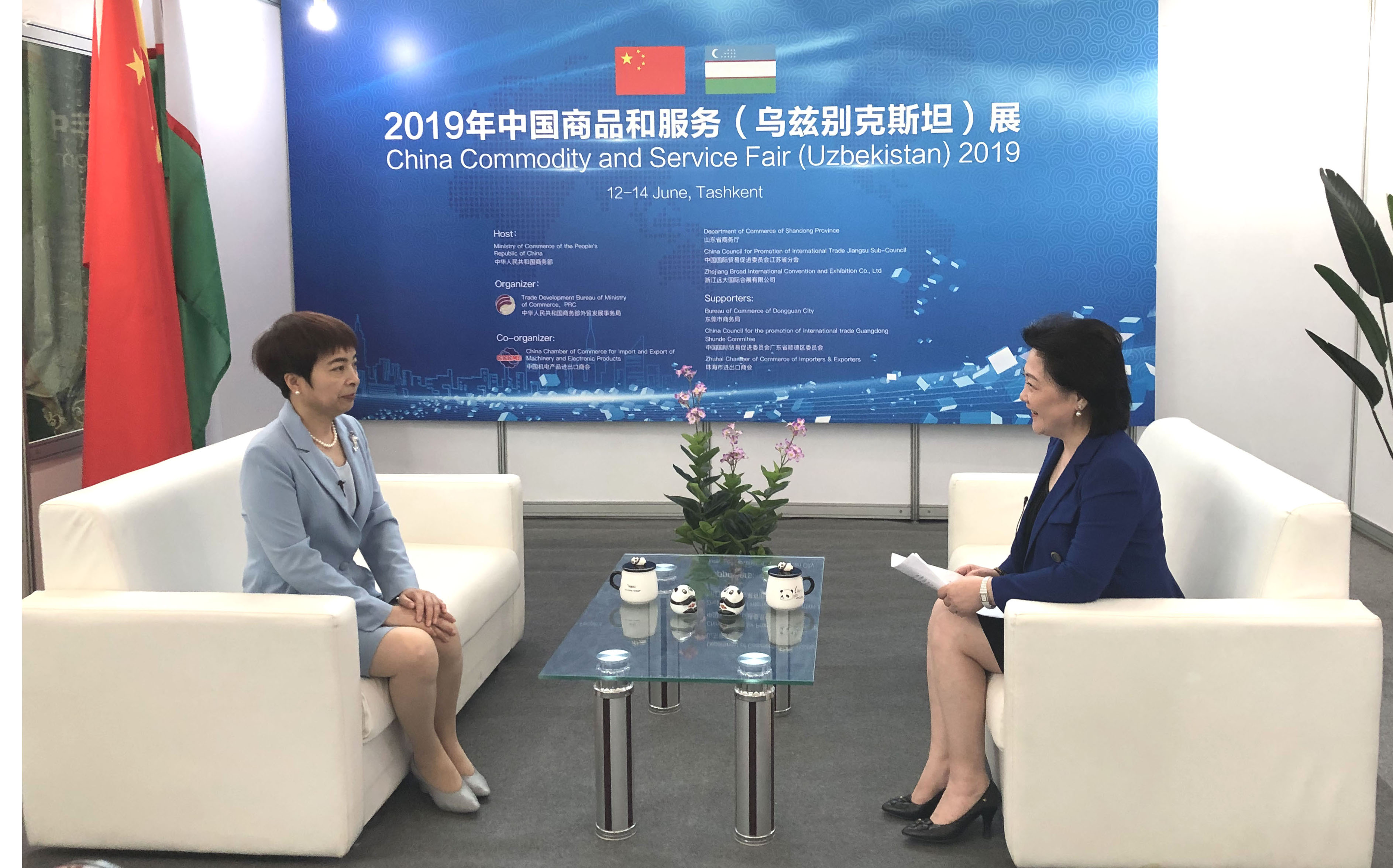 图片默认标题_fororder_5，中国驻乌兹别克斯坦大使姜岩接受《CRI会客厅》主持人郭丹专访