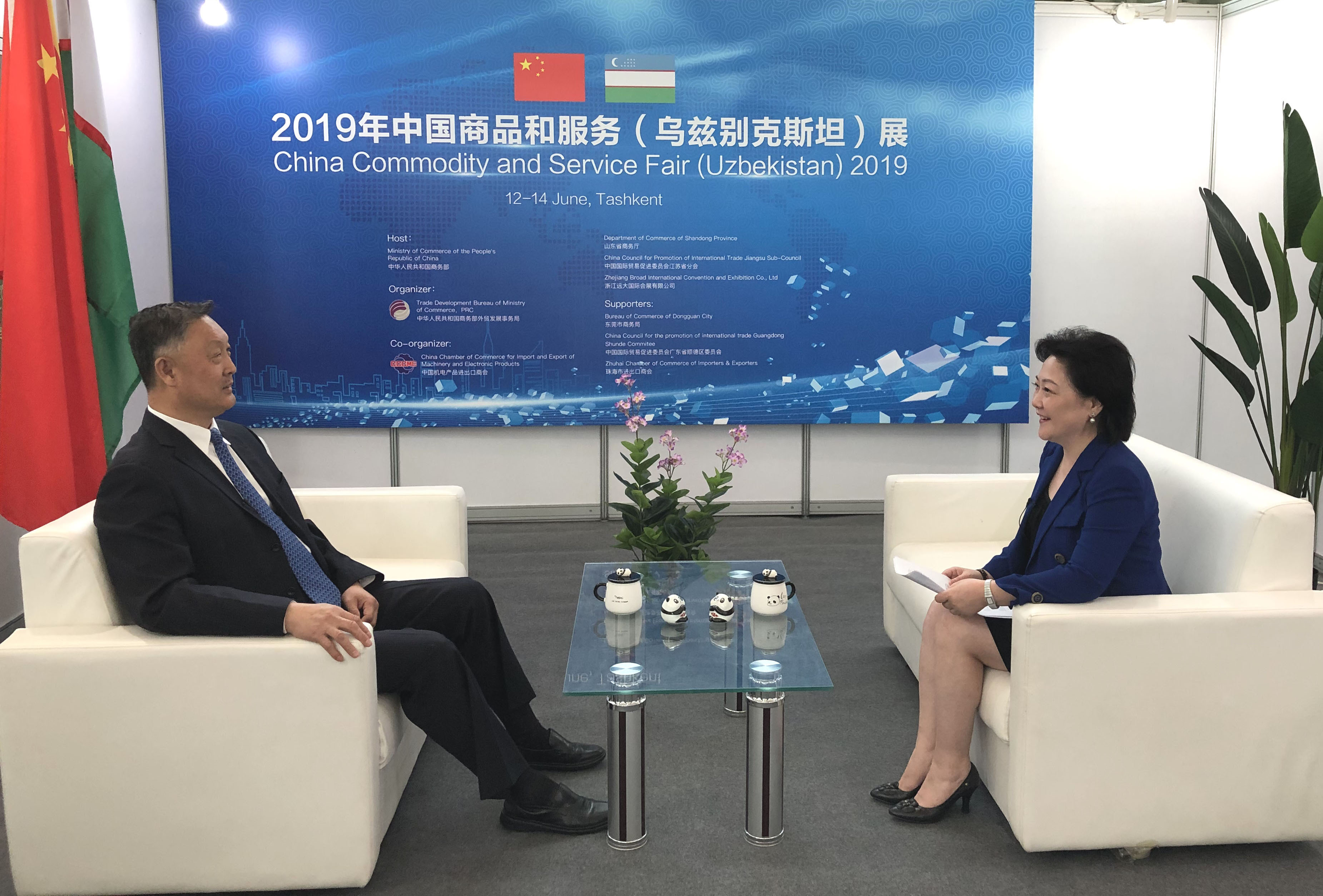 图片默认标题_fororder_6，中国机电产品进出口商会会长张钰晶接受《CRI会客厅》主持人郭丹专访