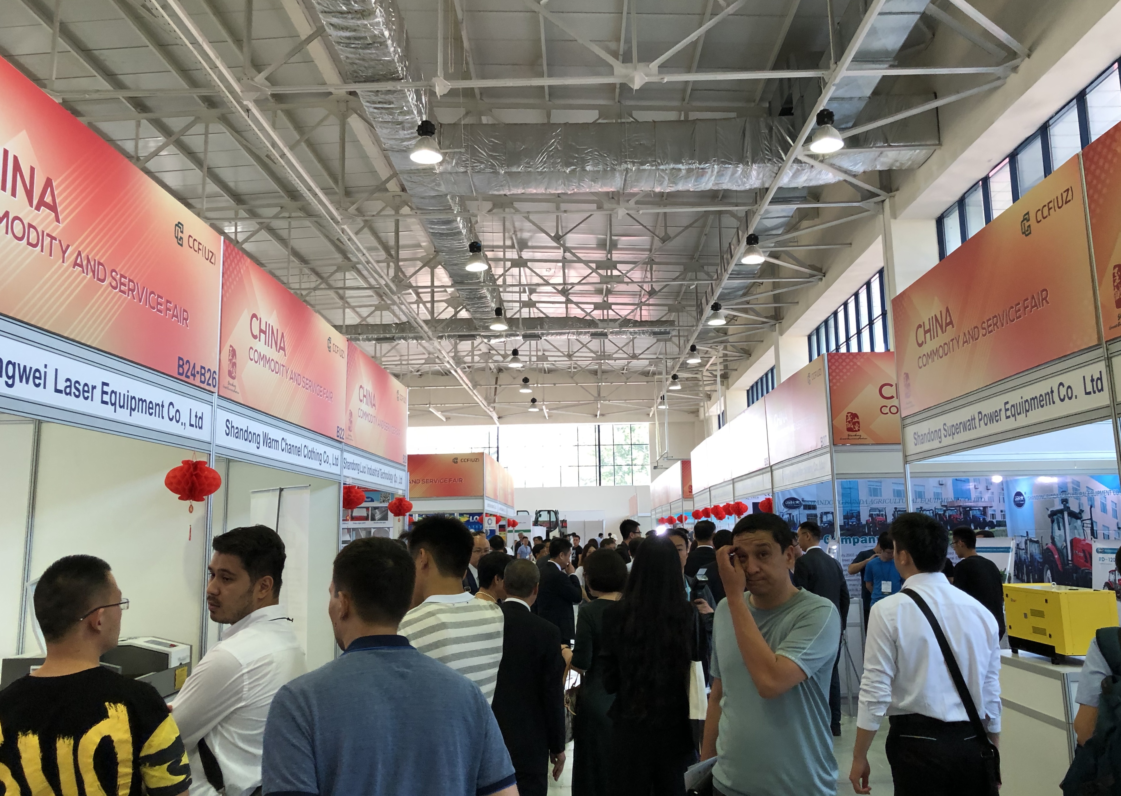 图片默认标题_fororder_10，2019年中国商品和服务（乌兹别克斯坦）展现场