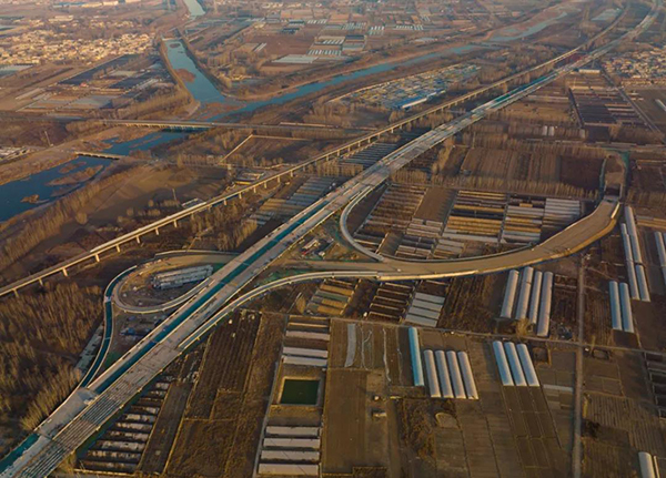 日出是最常见的风景——中铁五局罗峥鑫_fororder_京雄高速鸟瞰