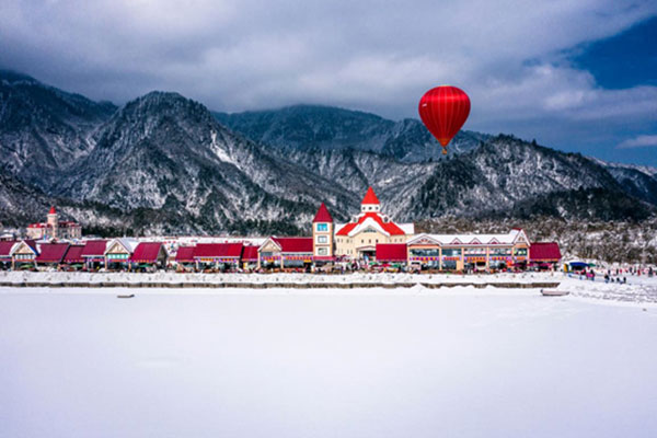 央视《冬奥来了》聚焦西岭雪山 成都冰雪运动活力出圈_fororder_西岭雪山-供图-西岭雪山景区2