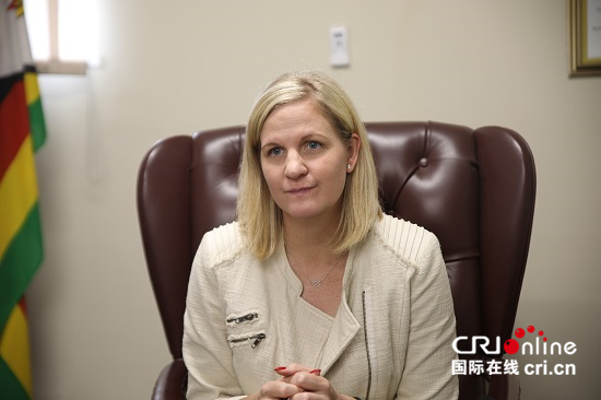 津巴布韦青年和体育部长考文垂：期待并相信北京冬奥会精彩举办_fororder_1