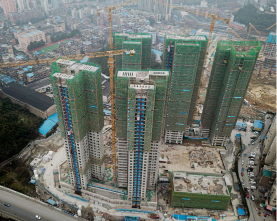中建二局土木集团公司贵酒厂安置房项目主体结构全部封顶_fororder_未标题-1