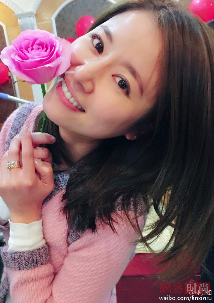 40岁的林心如获得爱情 甜美如少女