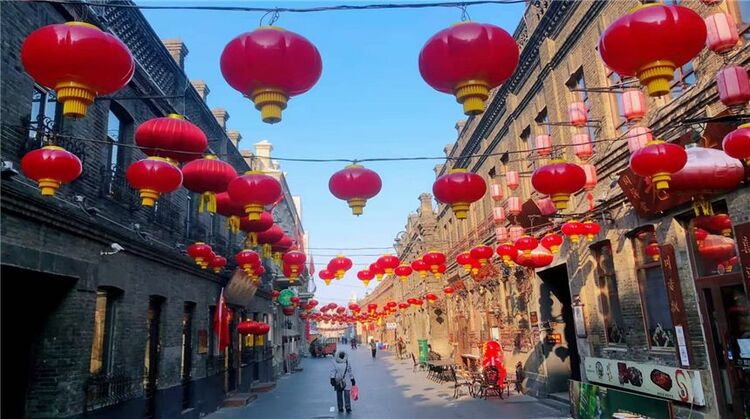 红灯高高挂 喜庆迎新春_fororder_0989e0f54cf92b02609c0bb9d8723482
