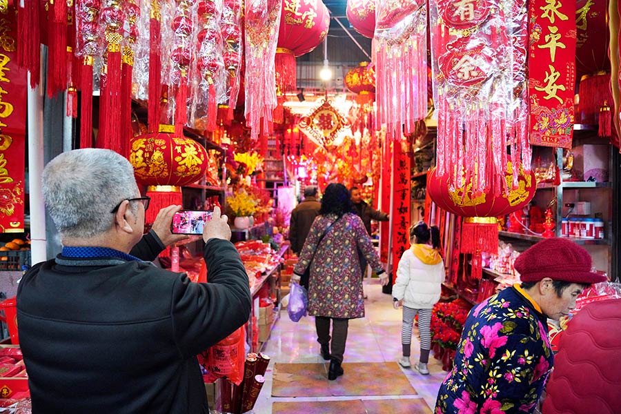 做乌米饭、挂红灯笼、写“福”送福  福建“年味儿”别样浓！