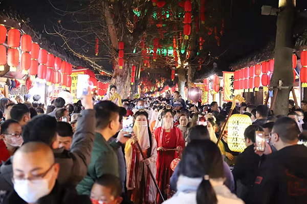 南充：春节假期共接待游客646万人次 实现旅游综合收入23.36 亿元_fororder_阆中古城--供图-南充市文旅局
