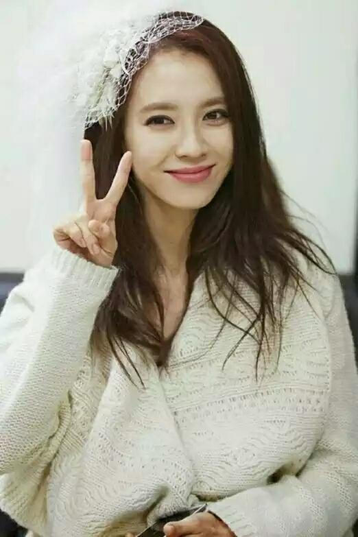 “韩国第一零整容美女”不是宋慧乔是宋智孝