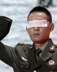 杜富国：从排雷英雄到生活强者_fororder_u=3514781224,1471604711&fm=11&gp=0_副本