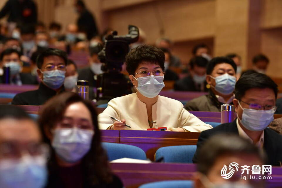 图观两会｜高清组图直击！山东省政协十二届五次会议开幕