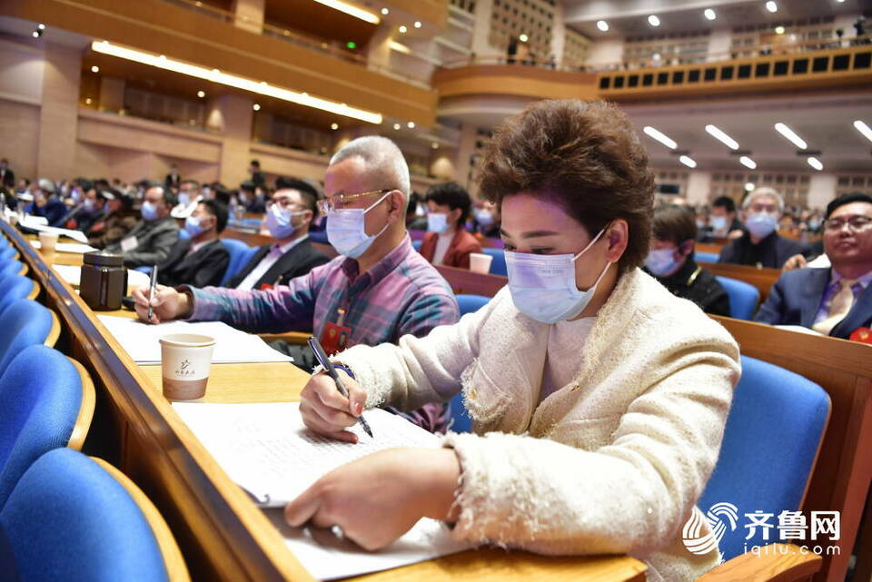 图观两会｜高清组图直击！山东省政协十二届五次会议开幕