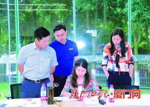 厦门市科技局：搭建新平台 引才聚才筑牢创新之基
