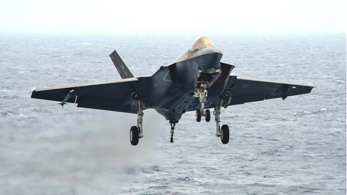 外媒炒作美军和中国比赛打捞F-35C速度，专家：美急着打捞，显然是以己度人