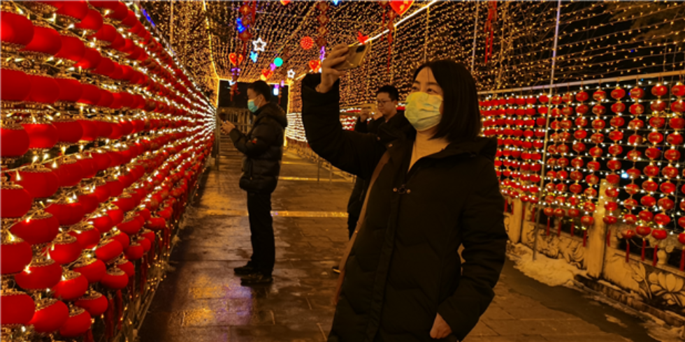宝鸡麟游：大红灯笼高高挂，小县城里年味浓