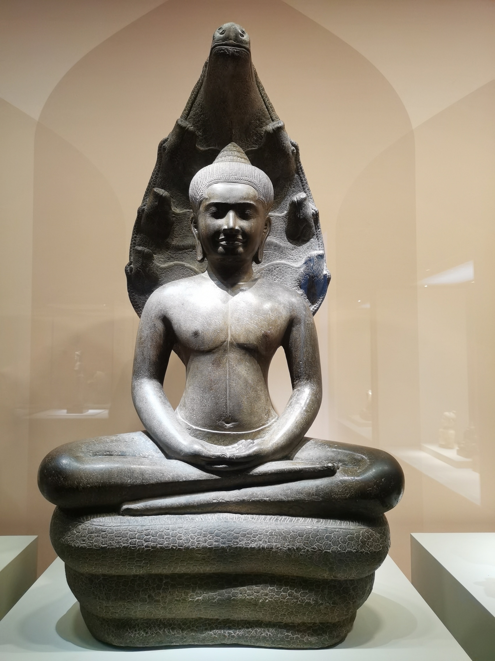 （中首）揭开绚丽多彩的文明画卷 “大美亚细亚——亚洲六国文物特展”川博开展