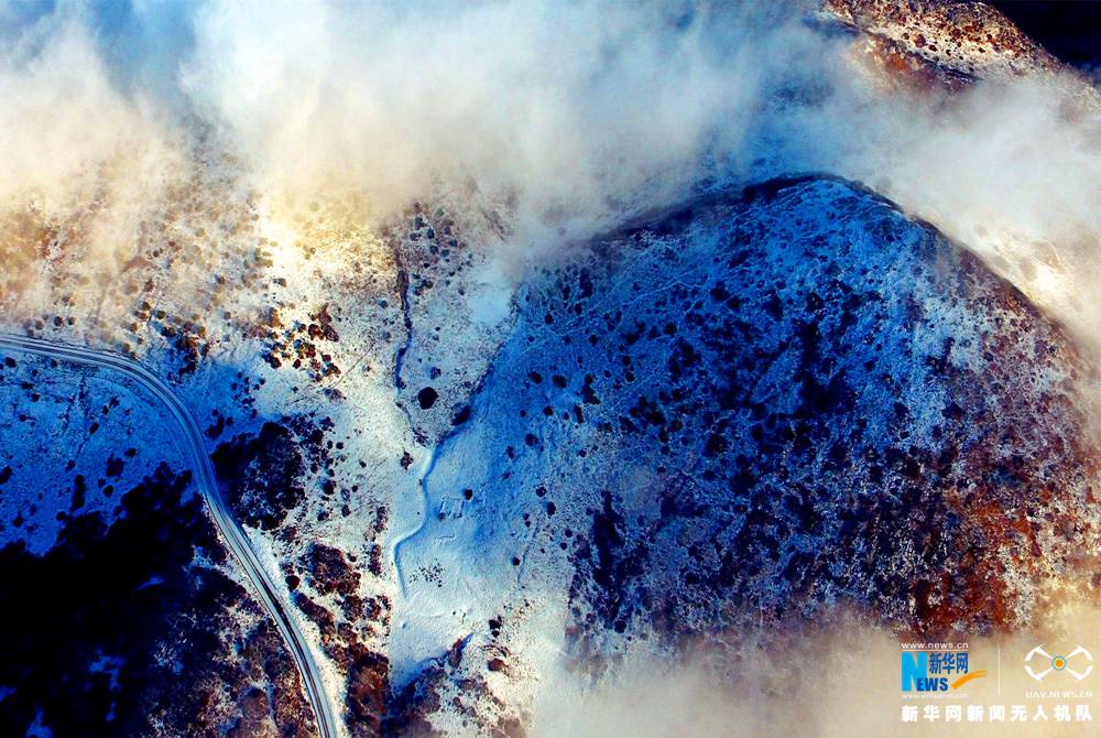 【“飞阅”中国】航拍重庆红池坝云海雪景 气势磅礴吞山河