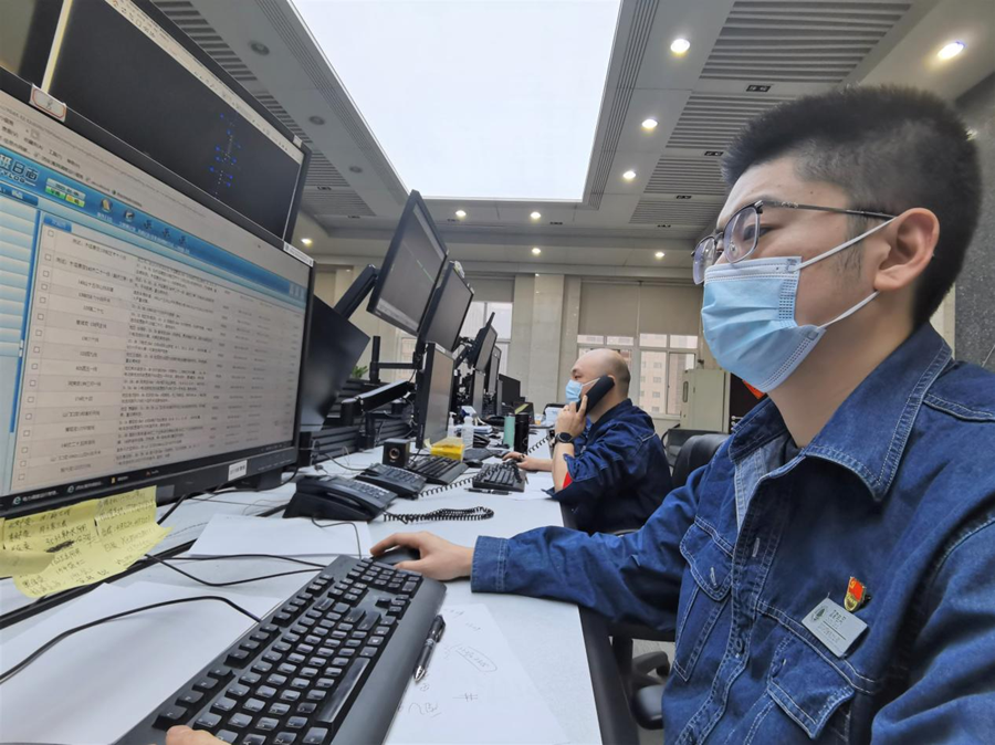 La State Grid Shaanxi Electric Power Company Limited s'efforce d'assurer la fourniture d'électricité pendant la fête du Printemps_fororder_图片7_副本