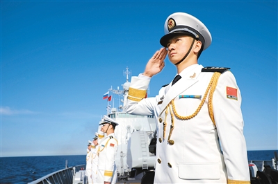 西安舰亮相 俄罗斯海军节
