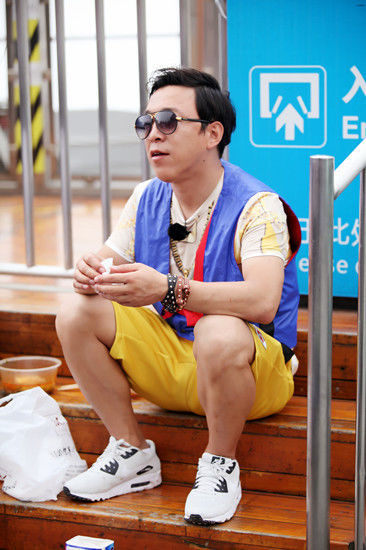 黄渤"极限"摸金范儿十足 对话GPS被评太幽默
