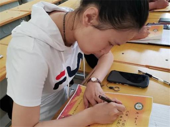 （有修改）【B】开封市第二师范附属小学举办青年教师硬笔书法比赛