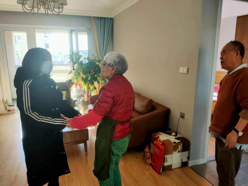 迎新春 沈阳万科物业走访慰问送祝福