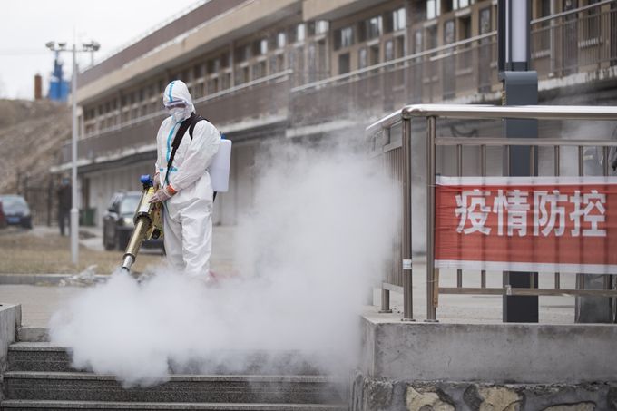 港媒：中国经验证明面对第二拨疫情可以“将破坏性降至最低”