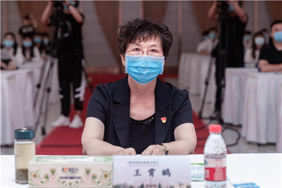 （有修改）【B】郑州财税金融职业学院举行2020届毕业生典礼暨优秀表彰仪式