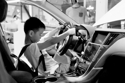 【汽车】第十六届春季大河国际车展成功落幕