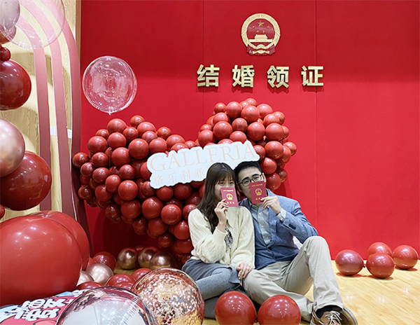 爱情防疫两不误 这天的婚姻登记处不是一般“甜”_fororder_未标题-1