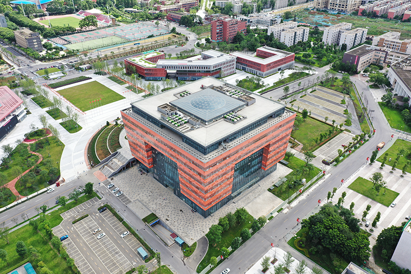 （两会期间发）“大运之城 ”成都：高质量建设世界赛事名城_fororder_大运村-供图-成都大运会执委会