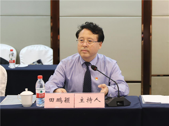 沈阳市社科联举办“雷锋精神与沈阳英雄城市塑造”理论研讨会_fororder_雷锋4