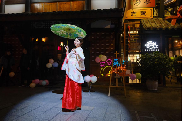 乐山市市中区：欢欢喜喜过元宵 在“嘉”过年好热闹_fororder_未标题-3