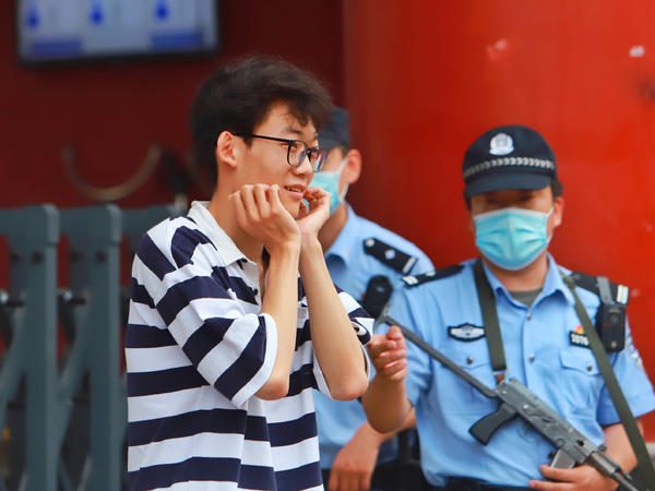 【城市远洋】走出考场那一刻 遇见最好的你们