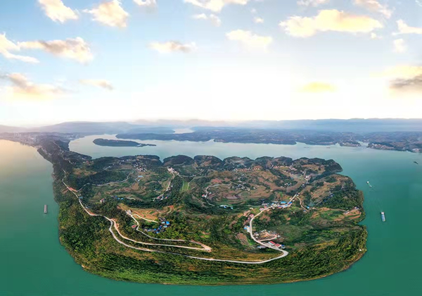 【原创】重庆忠县100多名跑者环绕独珠半岛领略“三峡库心”风光_fororder_图片7