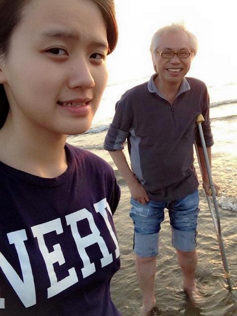 “爷孙恋”女主调皮告白：你真是个有耐心的小胖子