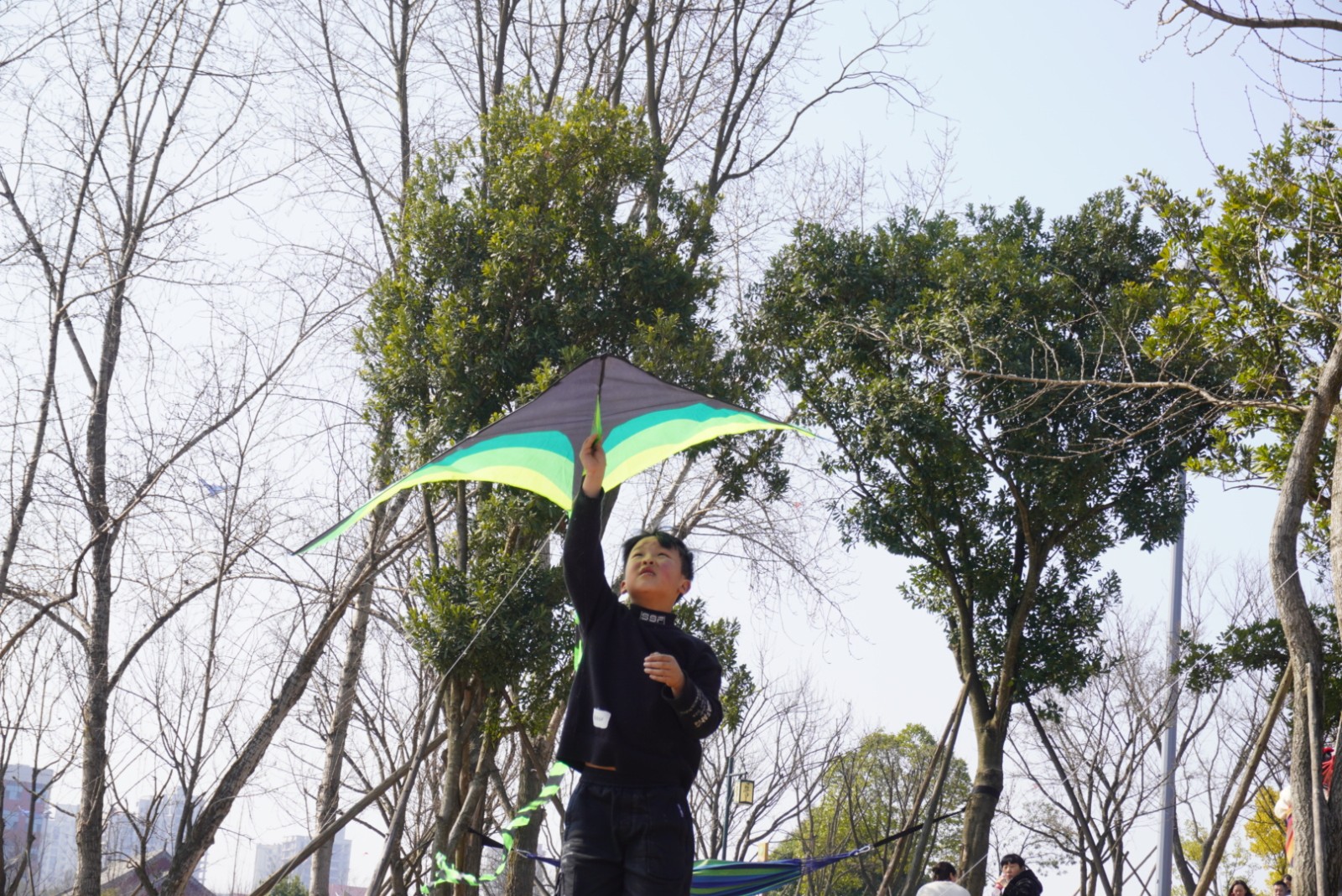春天“上线” 毕节金海湖湿地公园游人如织
