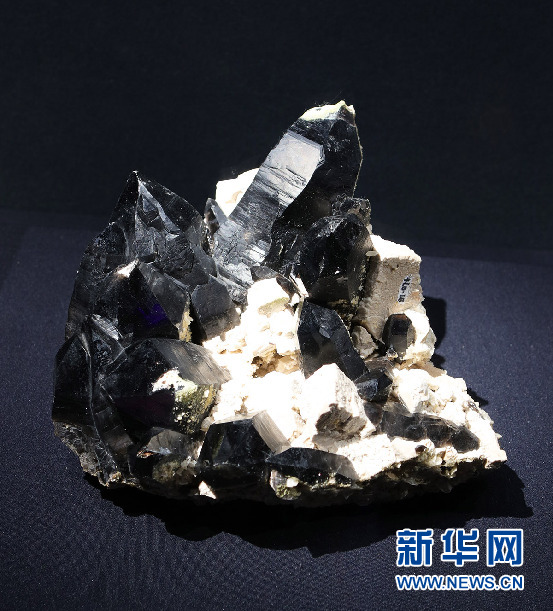 山东博物馆举办首个矿物精品展