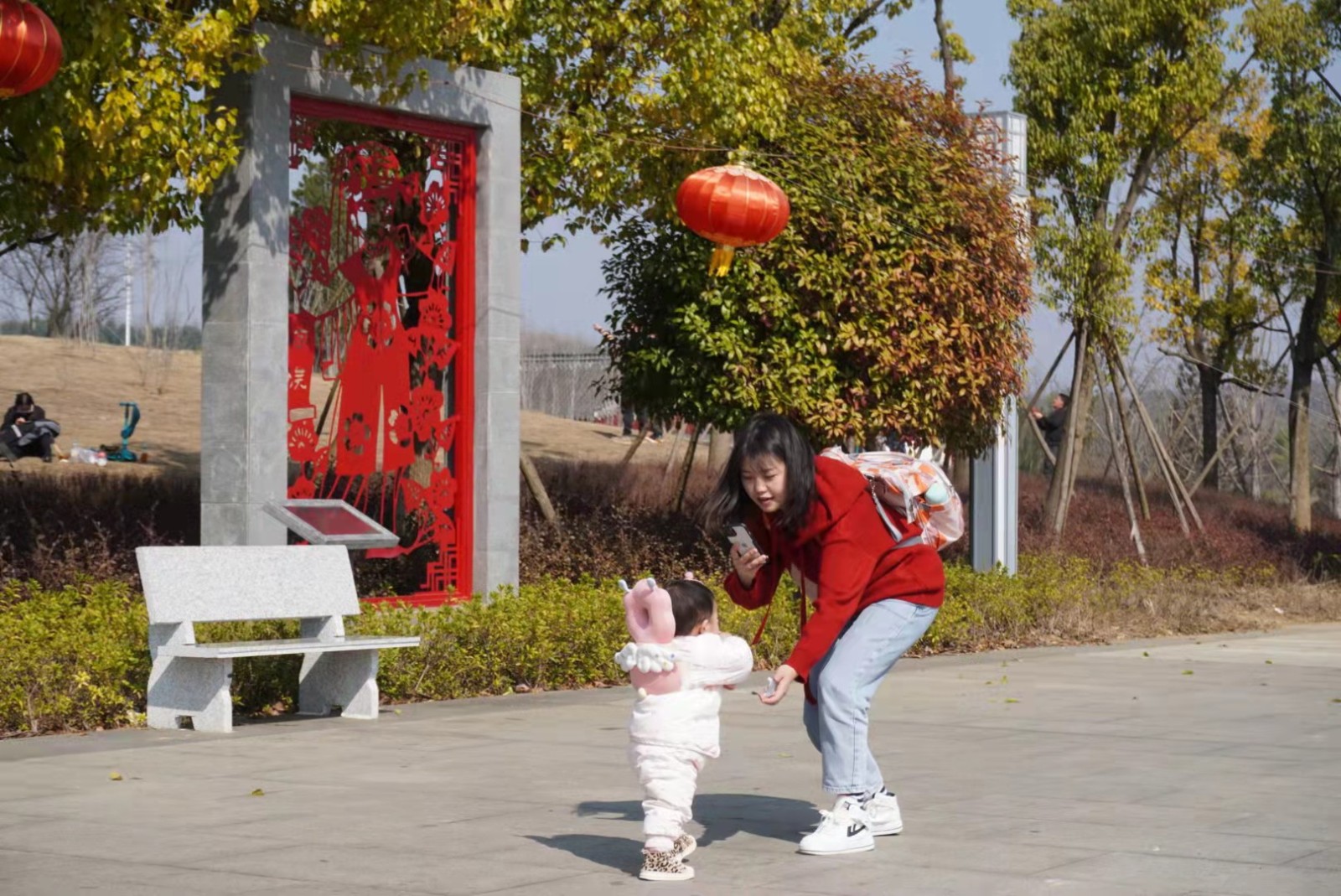 春天“上线” 毕节金海湖湿地公园游人如织